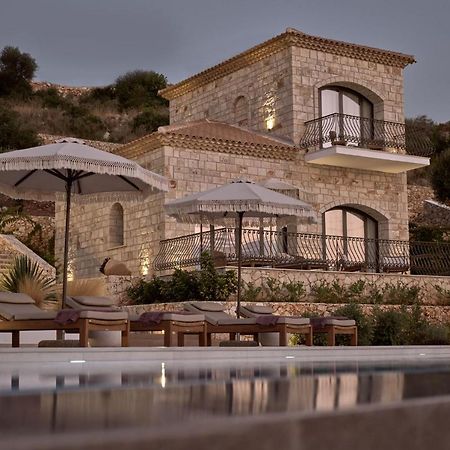 Rebek Luxury Villas & Suites 圣尼古拉奥斯 外观 照片