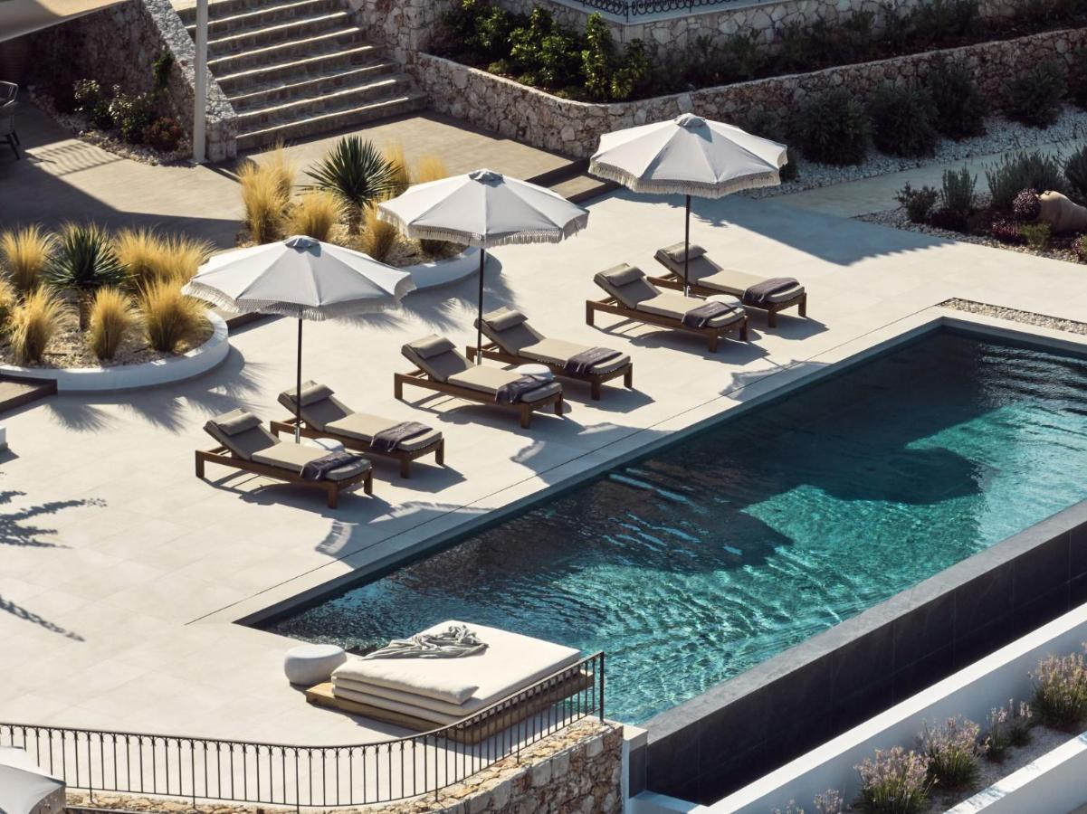 Rebek Luxury Villas & Suites 圣尼古拉奥斯 外观 照片