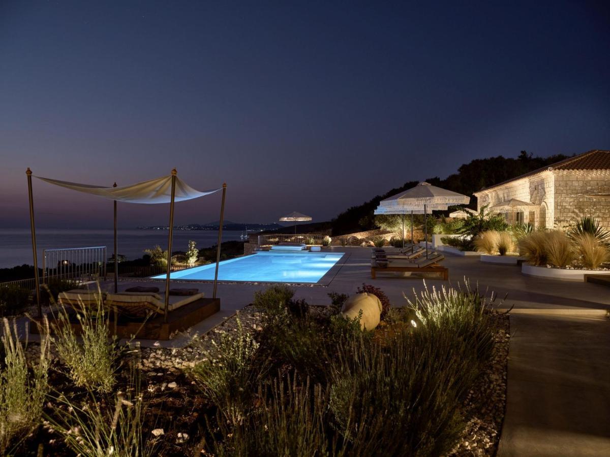 Rebek Luxury Villas & Suites 圣尼古拉奥斯 外观 照片