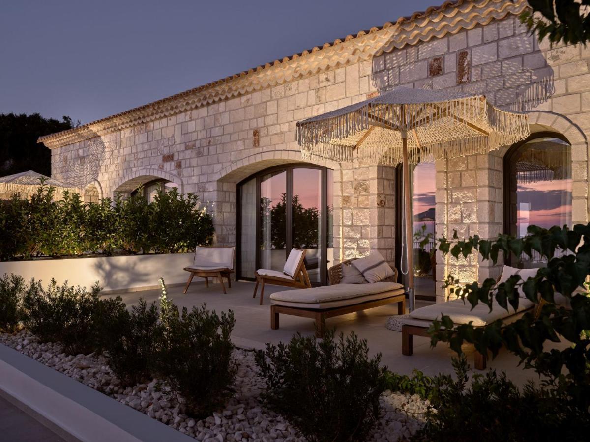 Rebek Luxury Villas & Suites 圣尼古拉奥斯 外观 照片