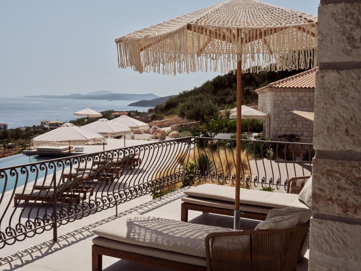 Rebek Luxury Villas & Suites 圣尼古拉奥斯 外观 照片
